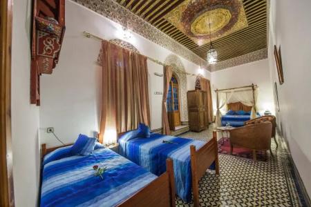Riad Sara - 22