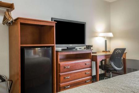 Quality Inn Colchester - 19