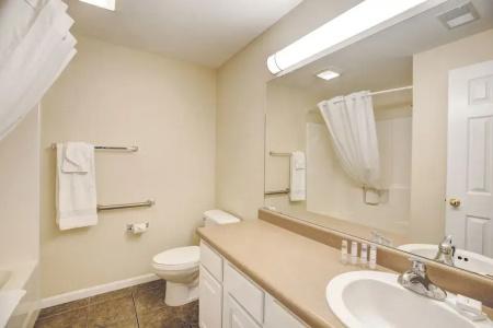 Grand Crowne by Capital Vacations - 46