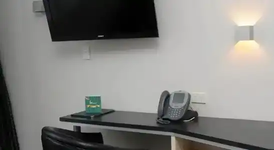 Emerald - 33