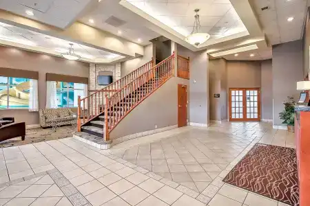 Comfort Inn & Suites South - 1