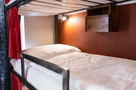 Sir Toby's Hostel - 24
