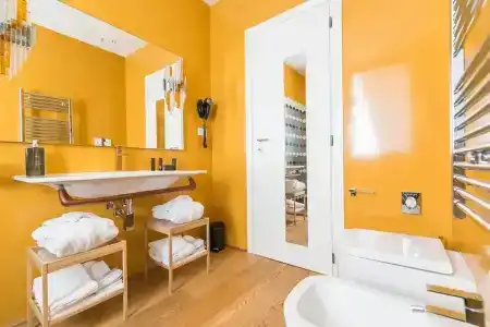 Rarity Suites - 213