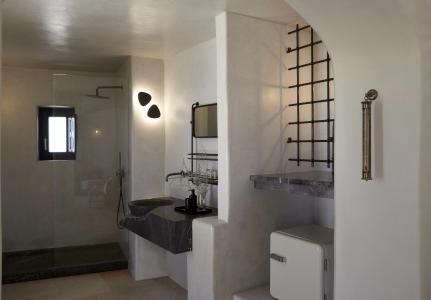 White Pearl Cavalieri - 26