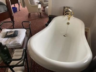 Maryhill Inn - 8