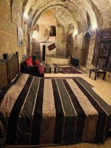 Cappadocia Antique Gelveri Cave - 168