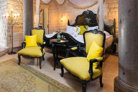 Elysion Cave Suites - 75