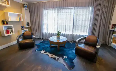 Lincoln Arms Suites - 23