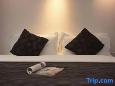 Pure Comfort Inn - 90