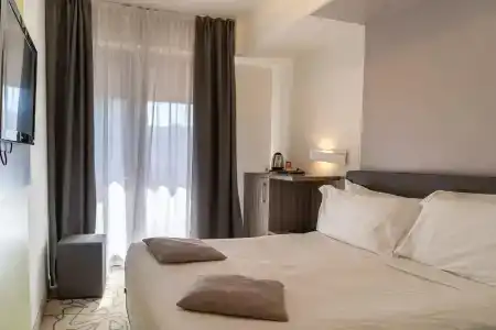 Désirée - 6