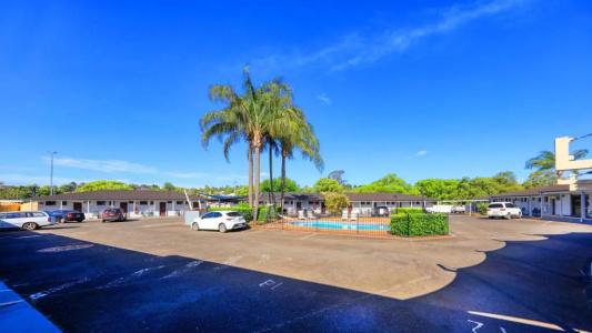 James Street Motor Inn - 11