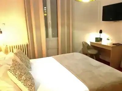 Hôtel Le Boeuf Couronné - Logiss - 91