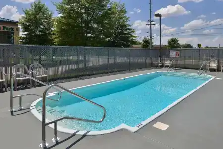 Americas Best Value Inn - - 13