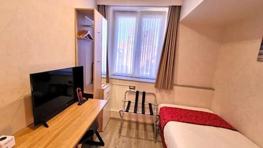 Cardiff - 47