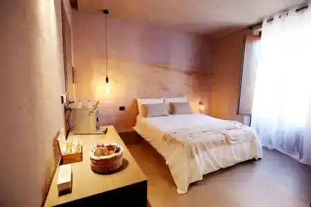 Casa Nostra Luxury Suites - 38