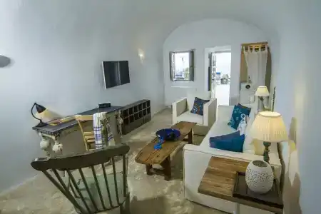 Iconic Santorini, a Boutique Cave - 4