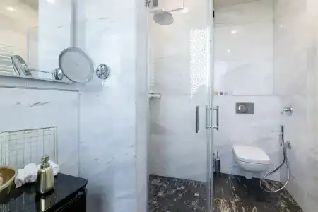 Fourty Three Luxury Serviced - 8