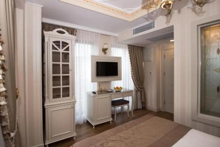 Istanbul Town - 18