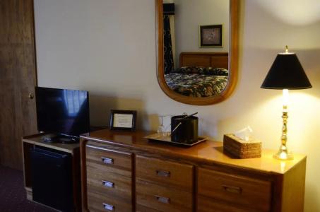 Greenbrier Inn - 69