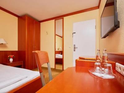 Best Western Geheimer Rat - 68