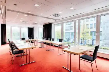 voco Dusseldorf Seestern, an IHG - 14