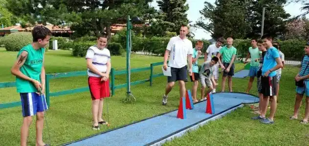 Aleksandar - 23