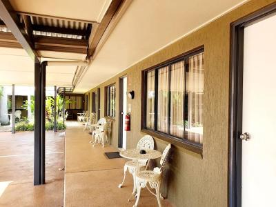 Rockhampton Palms Motor Inn - 49