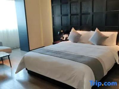 J-Hotel - 39