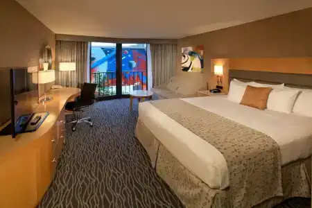 Warwick Seattle - 80