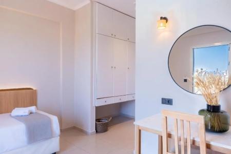 Notos Heights & Suites - 222