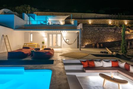 Santorini Heights - 19