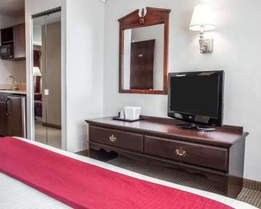 Quality Inn Grand Suites Bellingham - 43