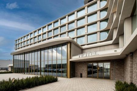 HOTELUX Airport - 9