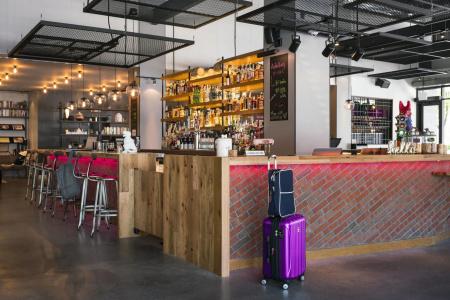 Moxy Chicago Downtown - 23