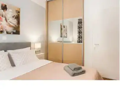 Nicholas Point and Rooms - 170