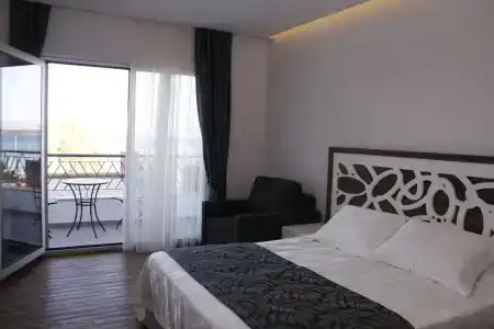 Meggs Bodrum Beach Restaurant & - 2