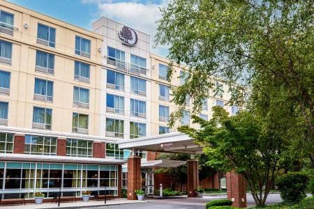 DoubleTree by Hilton Boston Bayside - 0