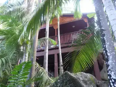 Hillside Retreat - 34