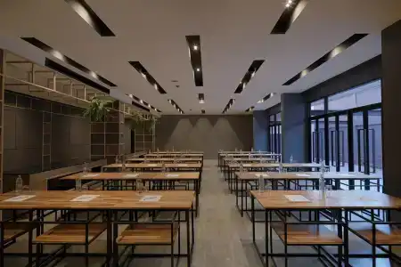 Prime Town - Posh & Port Phuket - 12