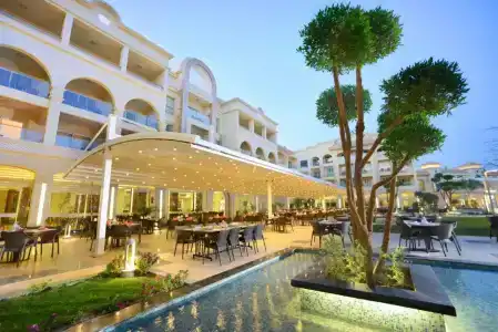 Albatros White Beach - 26