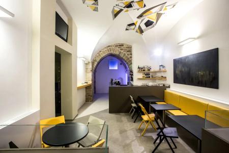Little Italy Boutique Hostel - 13