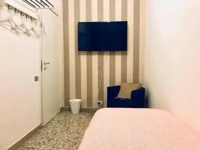 Simoni 10 - 24