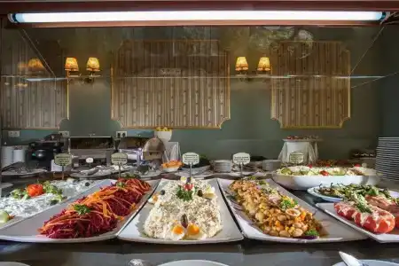 Miramar - Half Board - 9