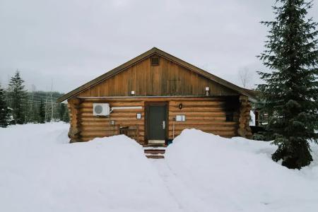 Glacier House & Resort - 84