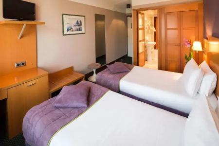 Quality Hôtel Christina Lourdes - 85