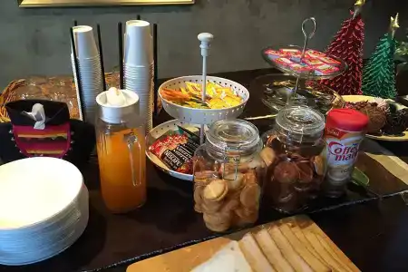 Oyo 75332 Vm1 Hostel - 10