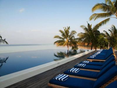 Vilamendhoo Island Resort & Spa - 22