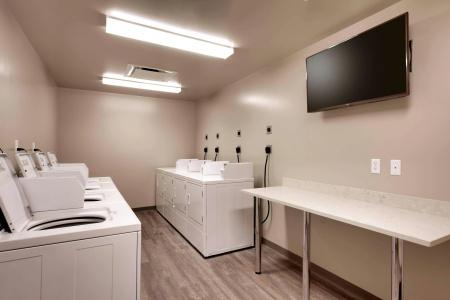 Budget Inn - 24