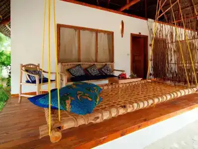 Hakuna Majiwe Beach - 3