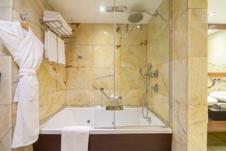 Crowne Plaza Istanbul Harbiye, an IHG - 8